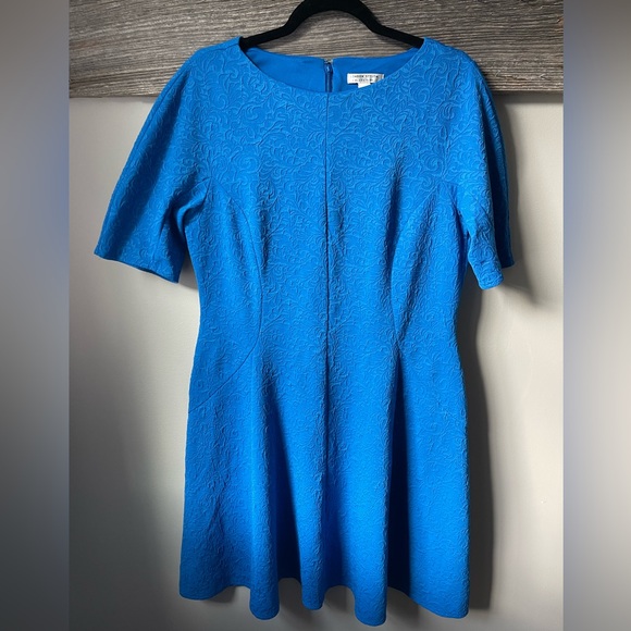 London Style Dresses & Skirts - London Style Royal Blue Textured Dress